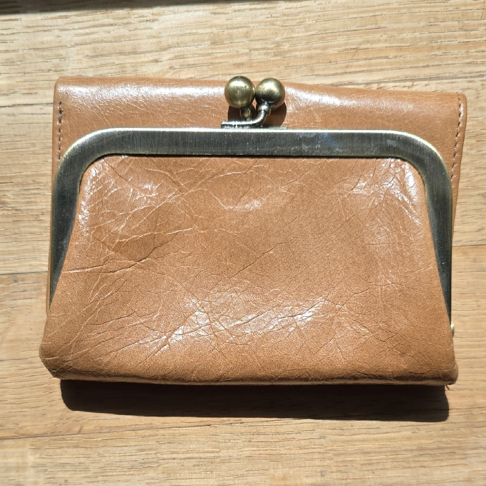 HOBO Tan Leather Kiss-Lock Coin Wallet